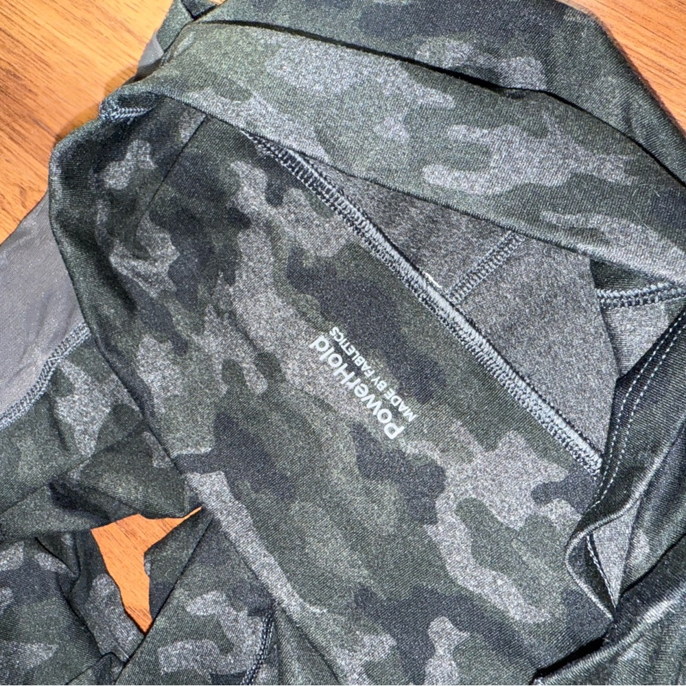 Fabletics Black Camouflage Leggings - Picture 3 of 3